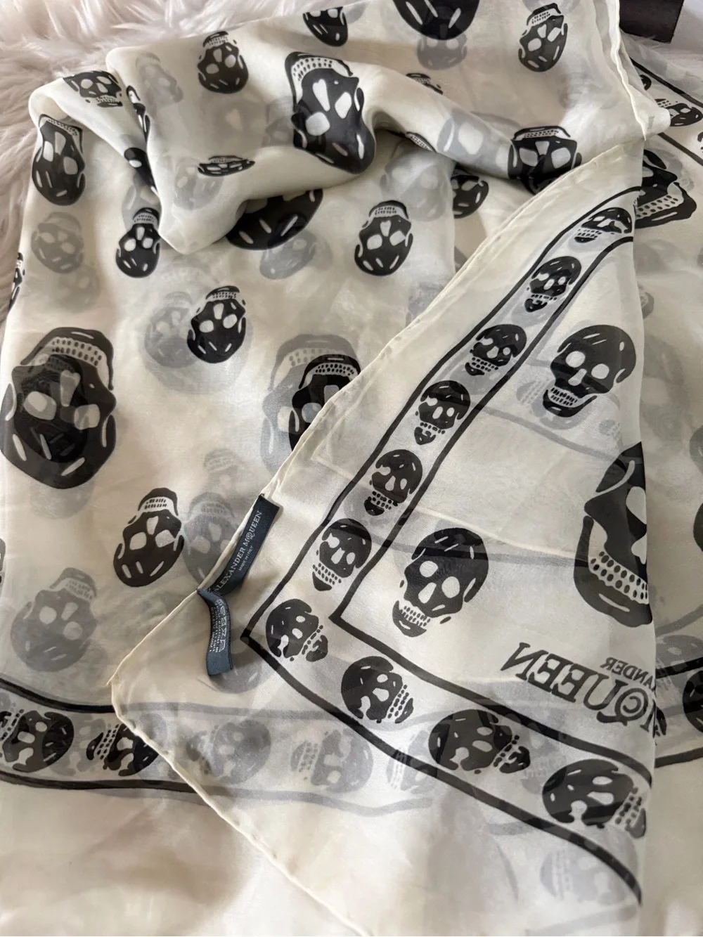 Alexander McQueen Skull Print Sheer Scarf - White and Black -